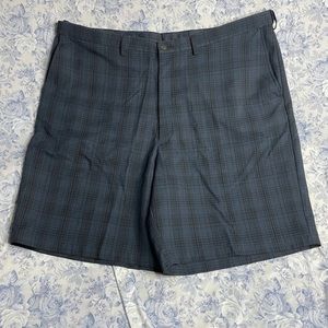 Haggar Shorts Size 44 Black Blue Plaid Dark Academia Aesthetic Goth Emo Skater